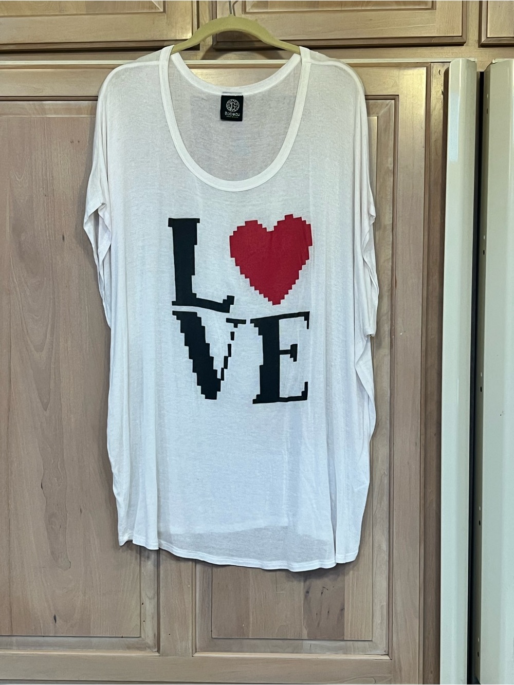 NORDSTROM BOBEAU PHILADELPHIA LOVE White Graphic Tee with Red Pixel Heart sz1X